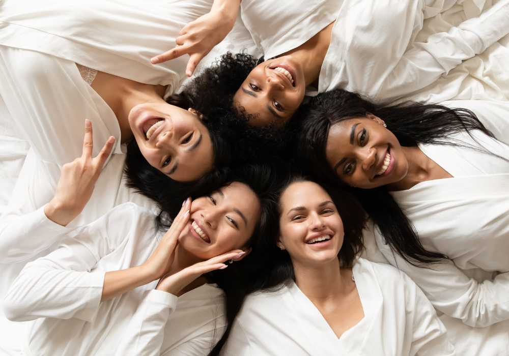 Un groupe de femmes au spa